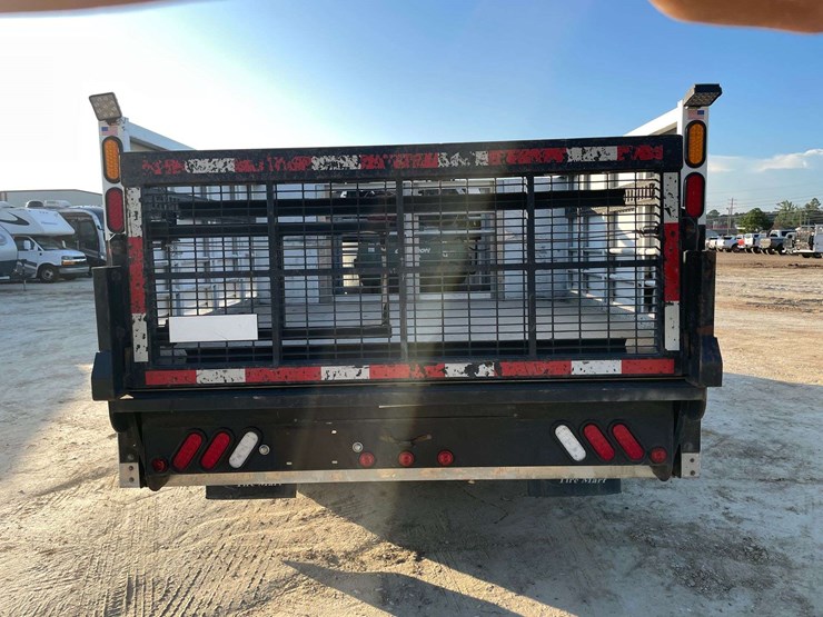 2021-chevrolet-silverado-3500-image-6