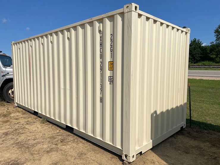 #404-•-20'-shipping-container-image-3