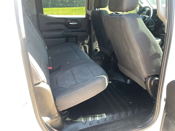 2019-chevrolet-silverado-1500-image-16