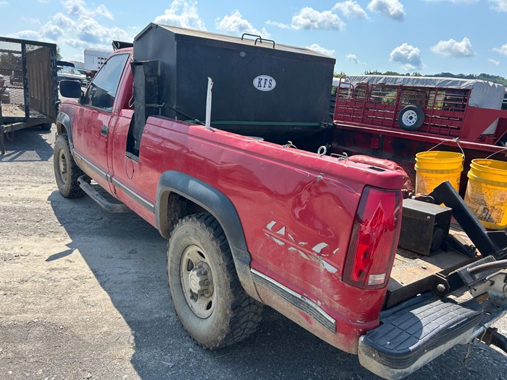 1999-chevrolet-k2500-image-8