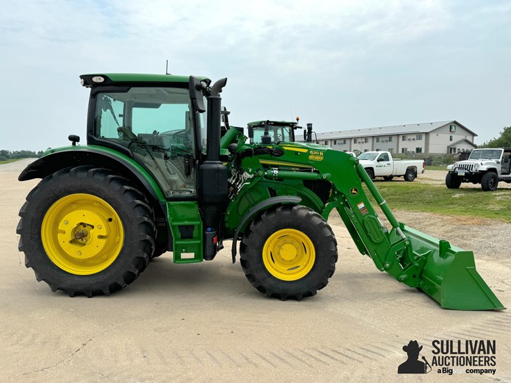 2023-john-deere-6r-140-image-4
