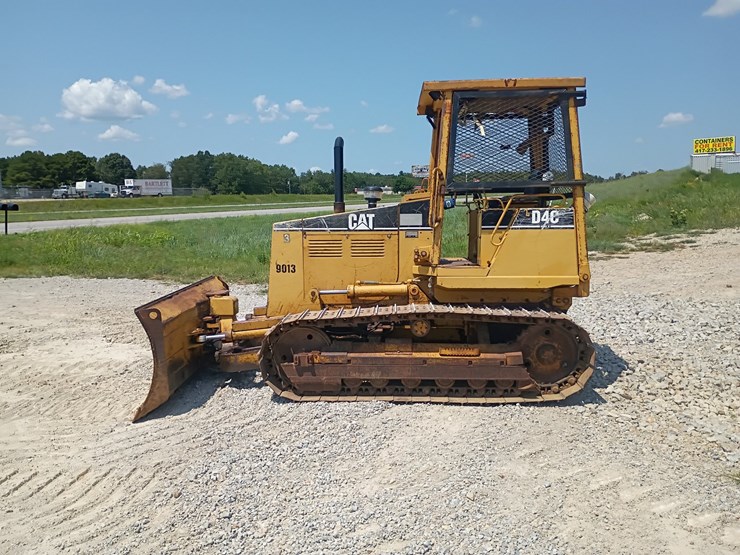 caterpillar-d4c-image-3