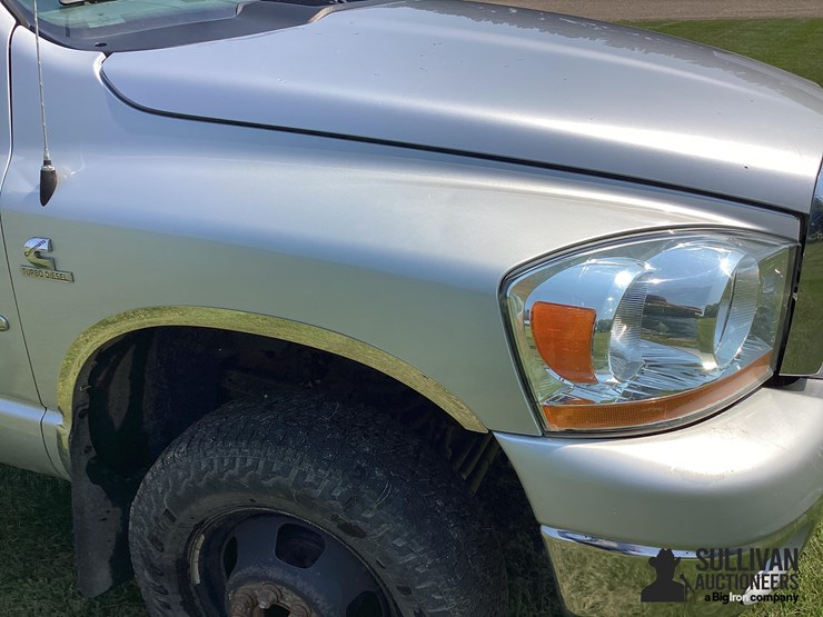 2006-dodge-ram-3500-image-18