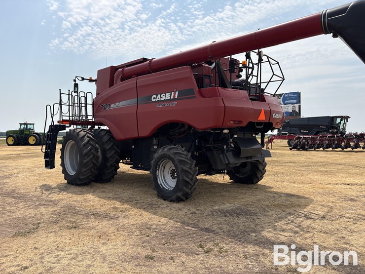 2011-case-ih-7120-image-5