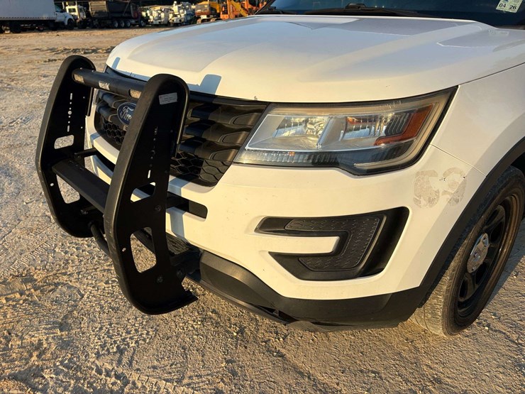 2018-ford-explorer-image-6