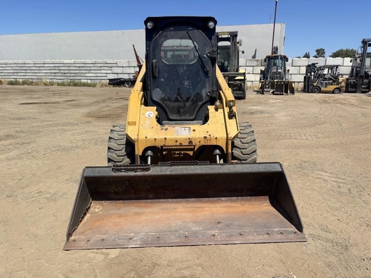 2019-caterpillar-272d2-image-6