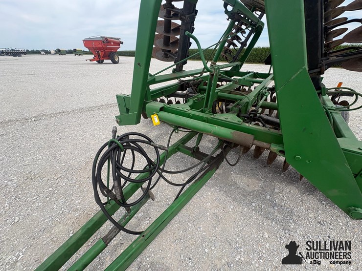 john-deere-235-image-20