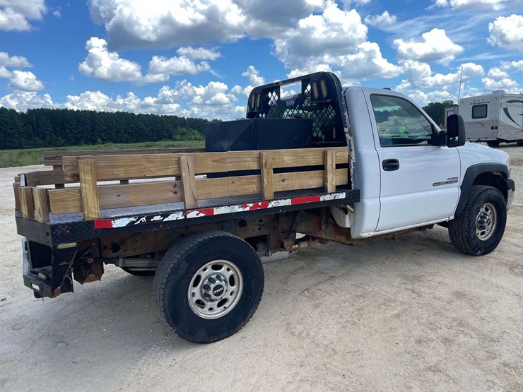 2002-gmc-sierra-2500-image-3