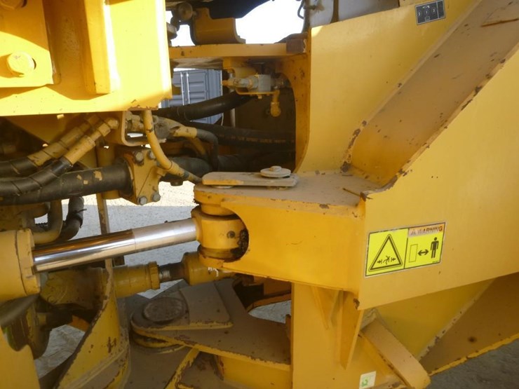 2008-caterpillar-962h-image-26