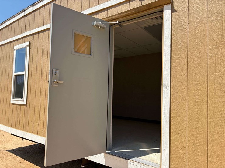 mobile-56'-office-building-image-16