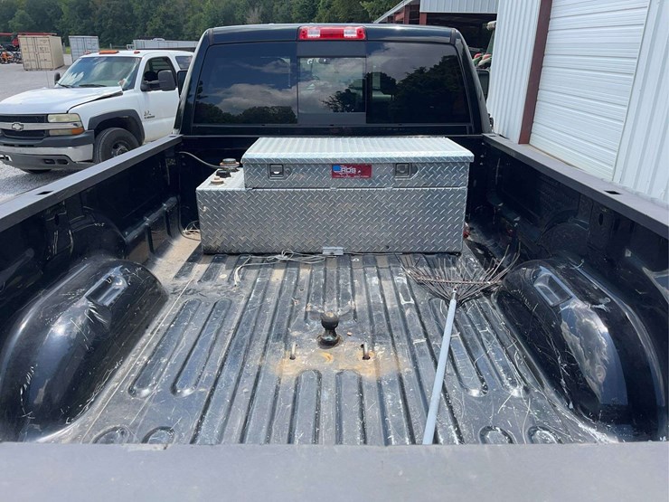 2022-dodge-3500-image-22