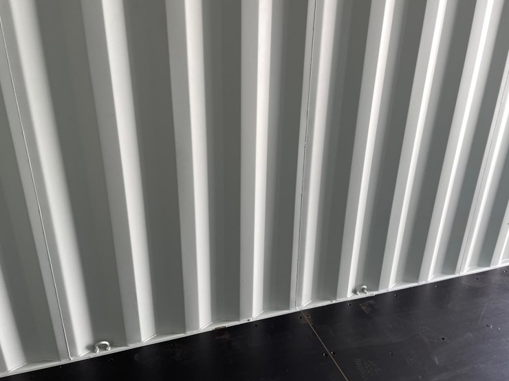 #405-•-20'-shipping-container-image-22