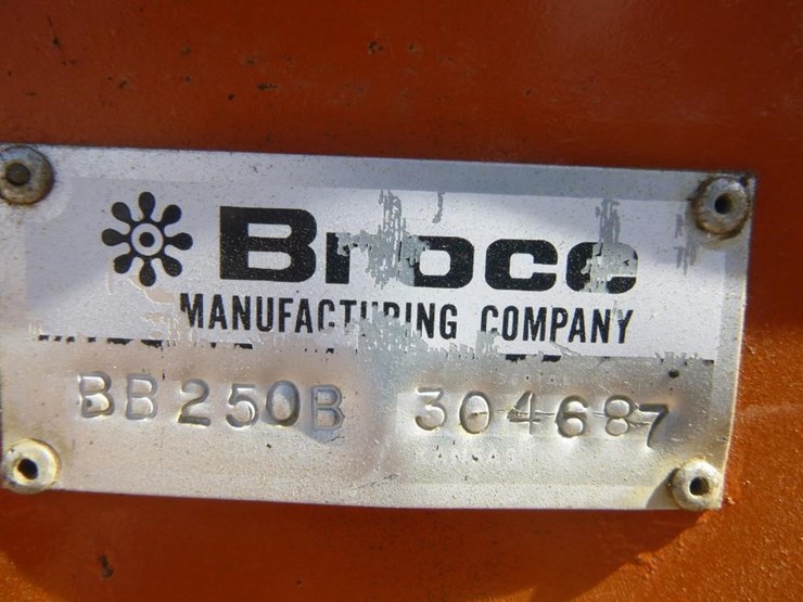 2014-broce-bb250b-image-34