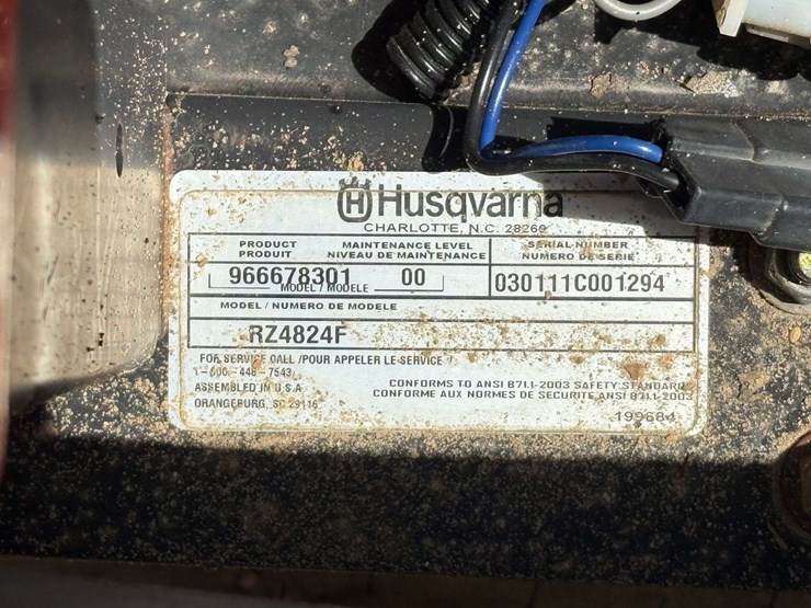 husqvarna-42"-zero-turn-lawn-mower-image-17