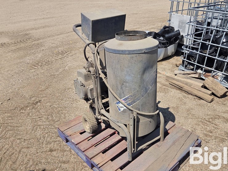 american-made-cleaners-hot-water-pressure-washer-image-7