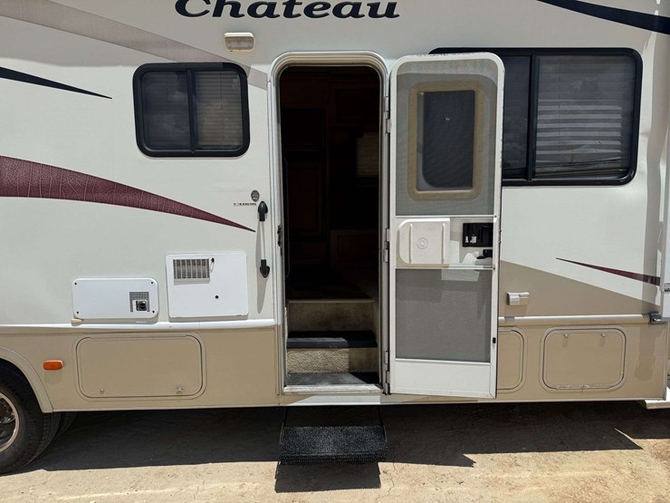 2007-chevrolet-express-"chateau"-(72,384-miles)-image-29