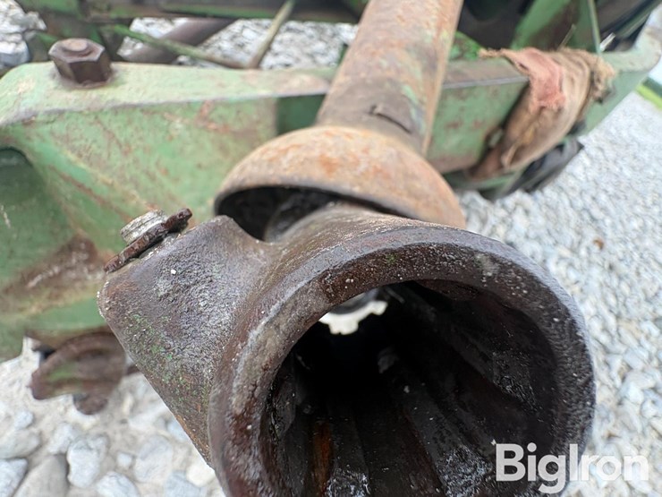 john-deere-38-image-11