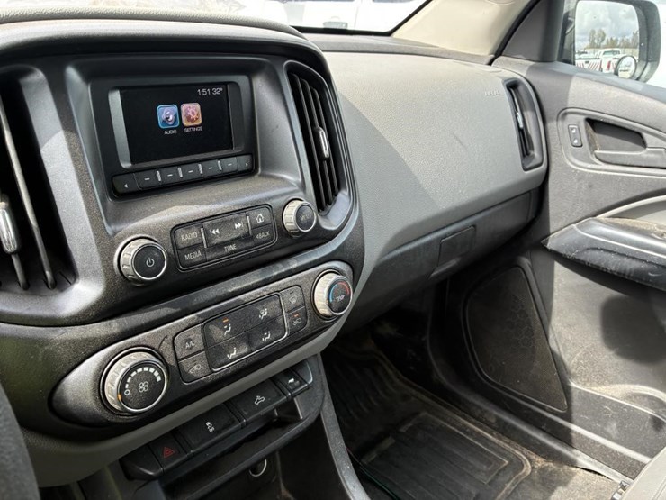 2016-chevrolet-colorado-image-22