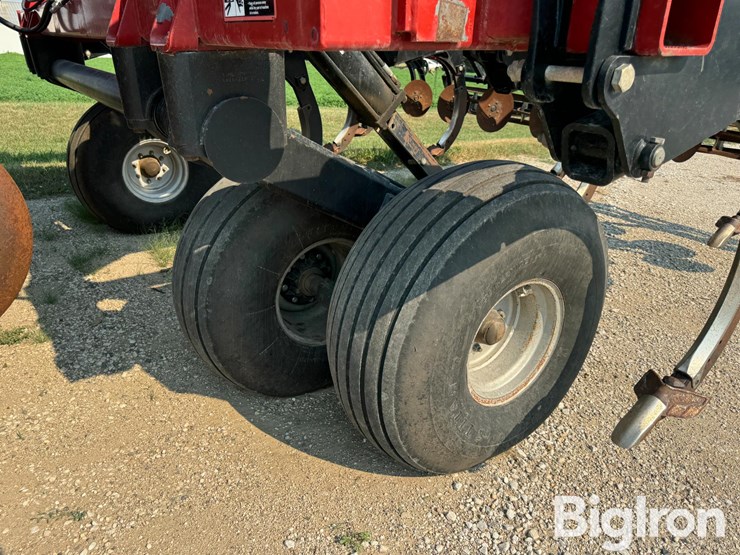2013-case-ih-870-disc-ripper-image-16