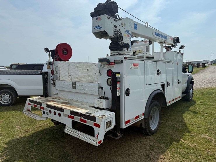 2007-ford-f550-image-5