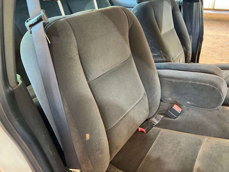 2004-ford-crown-vic-(211,135-miles)-image-41