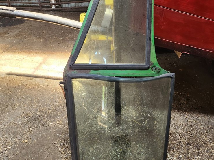 #2820-•-john-deere-4440-tractor-cab-door-image-1