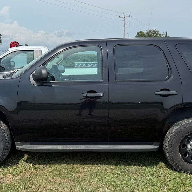 2011 CHEVROLET TAHOE