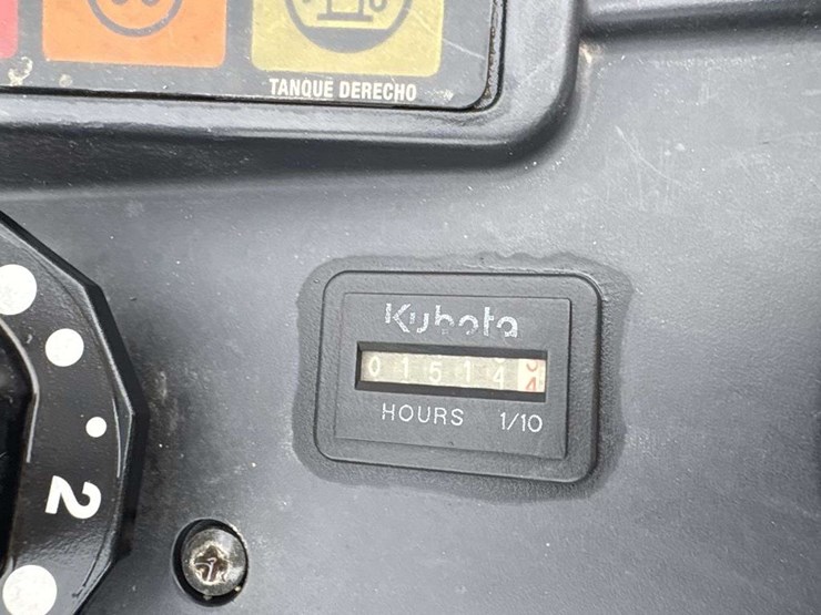 kubota-zd326-image-10