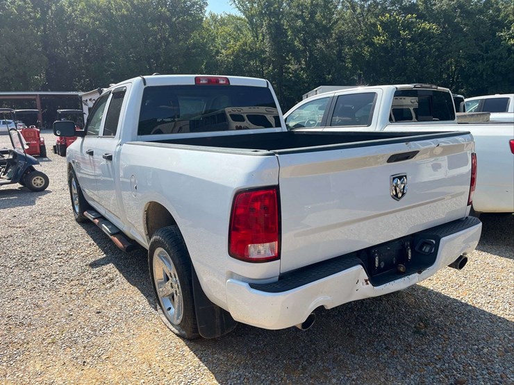 2017-dodge-1500-image-4