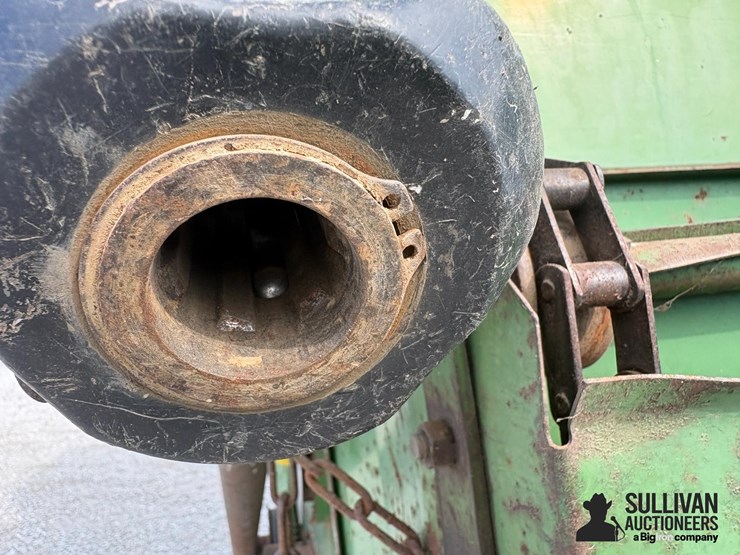 john-deere-716-image-12