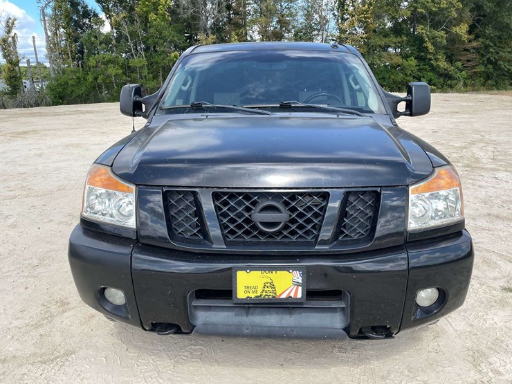 2012-nissan-titan-image-5