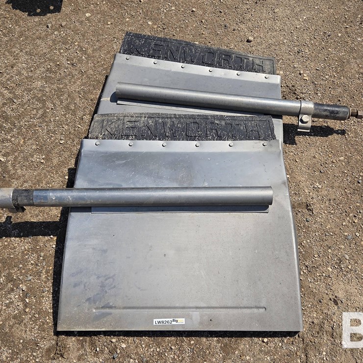 Kenworth Quarter Fenders