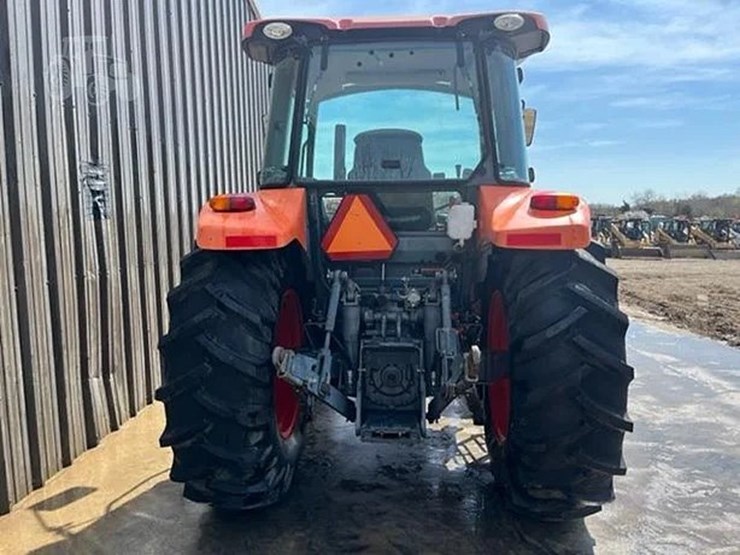 2015-kubota-m5-111d-image-4