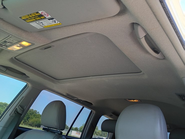 2012-toyota-highlander-image-27
