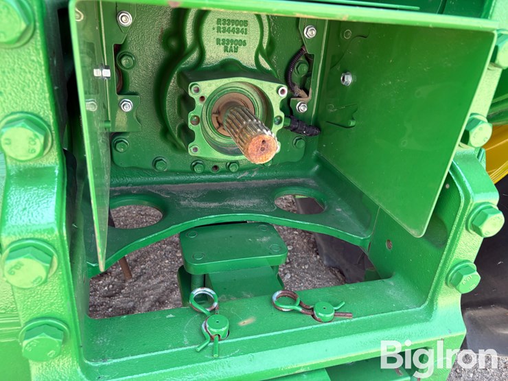2023-john-deere-8r-280-image-17