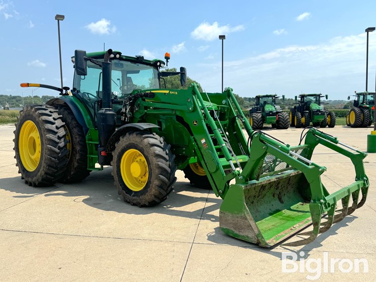 2023-john-deere-6r-155-image-3