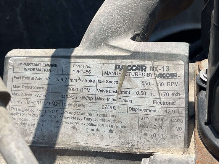 2022-kenworth-t680-image-33