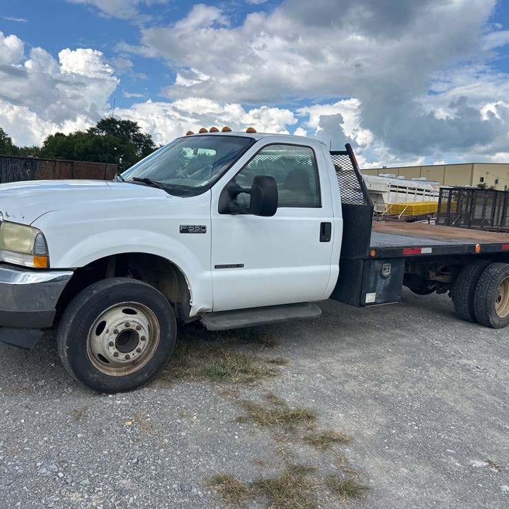 2002 FORD F550