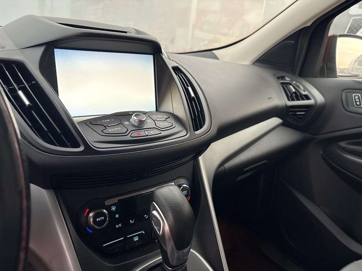 2014-ford-escape-se-image-15