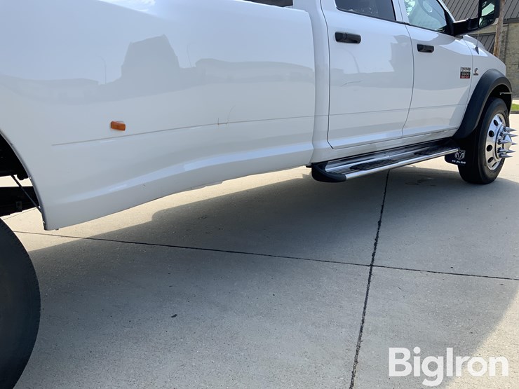2012-dodge-ram-5500-image-14