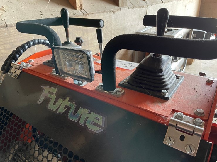 #9727-•-future-mini-skid-steer-loader-image-40