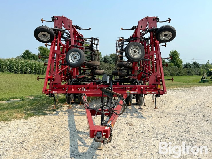 2012-case-ih-200-image-2