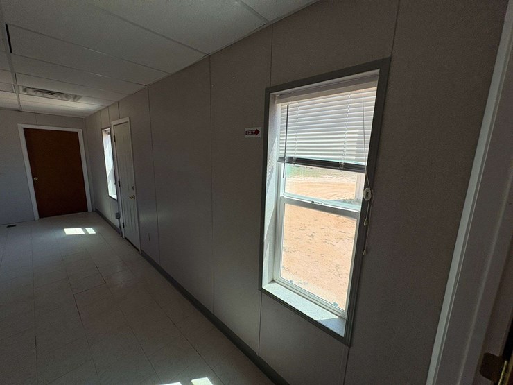 mobile-56'-office-building-image-23