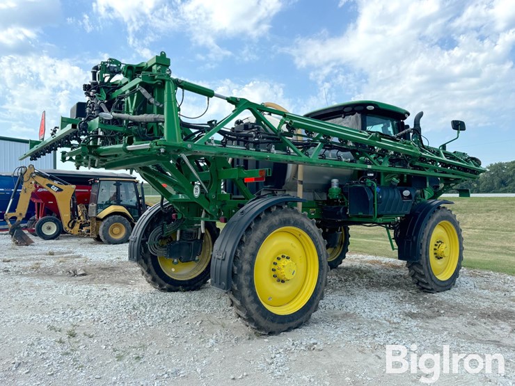 2020-john-deere-r4038-image-5
