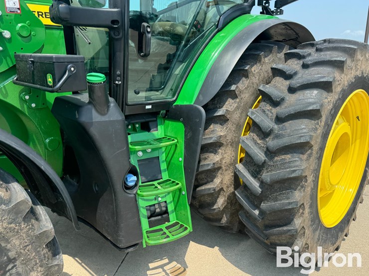 2023-john-deere-6r-155-image-18