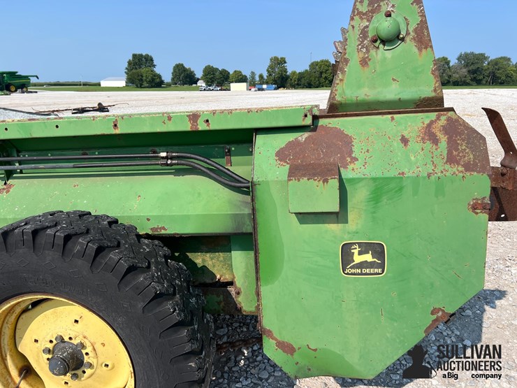 john-deere-350-image-11