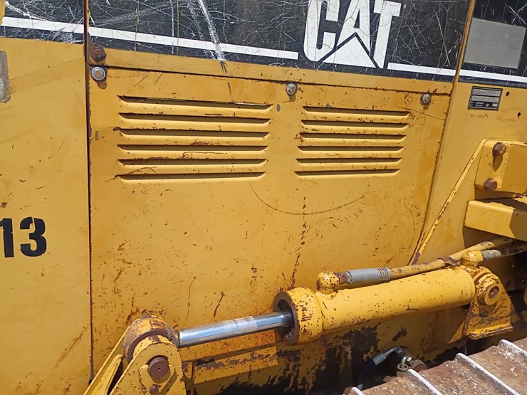 caterpillar-d4c-image-17
