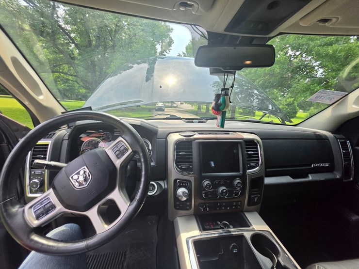 2014-dodge-1500-image-33