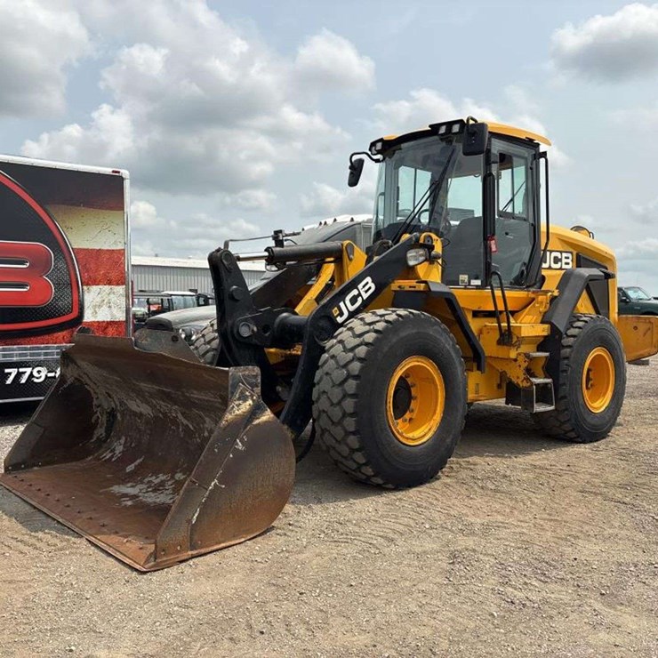 JCB 427