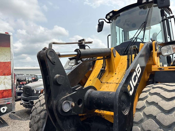 jcb-427-image-11